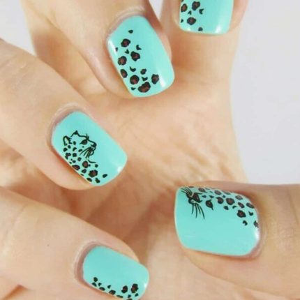 Nagu mākslas uzlīmes